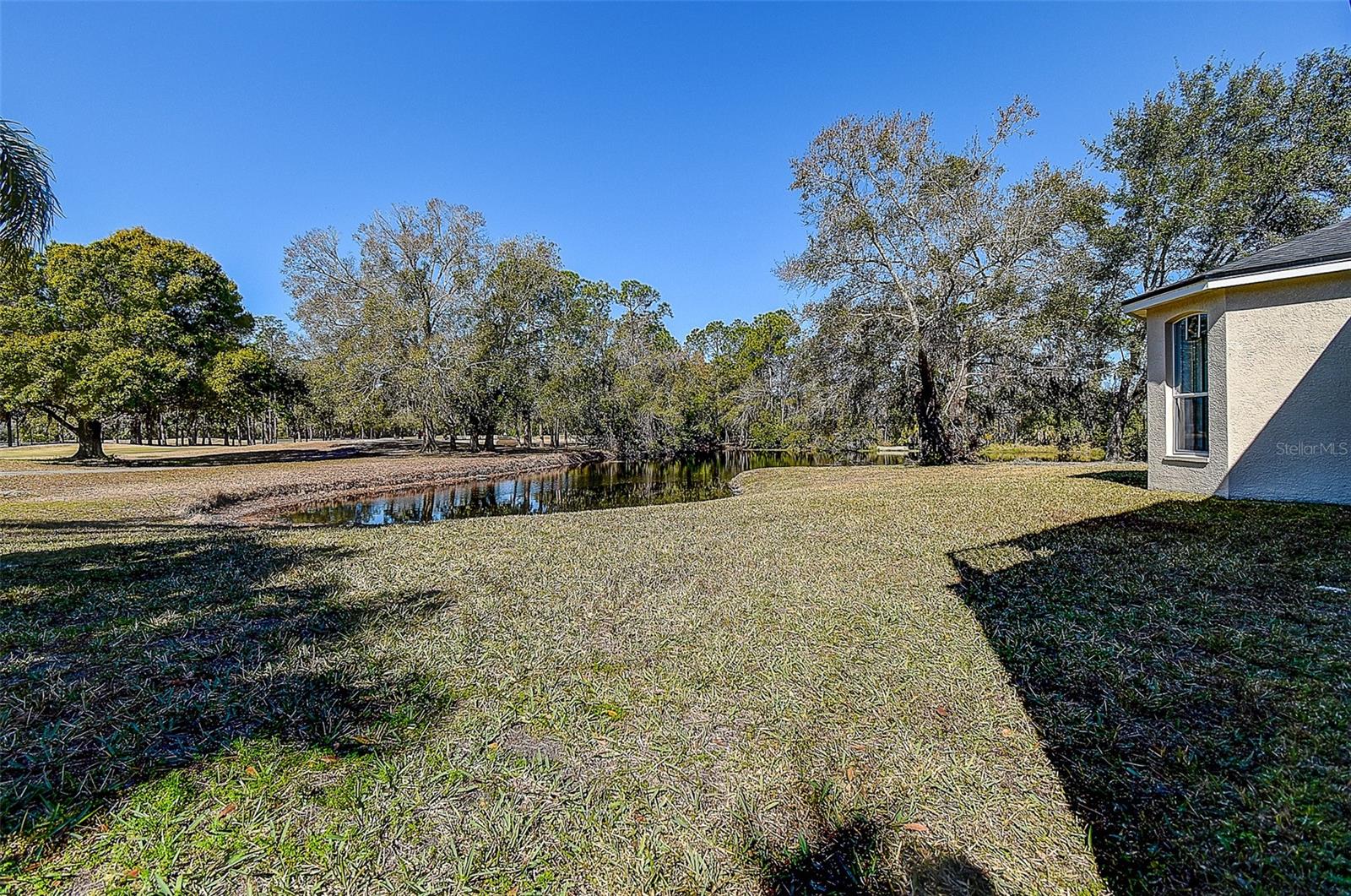 Listing photo id 61 for 15906 Prince William Place