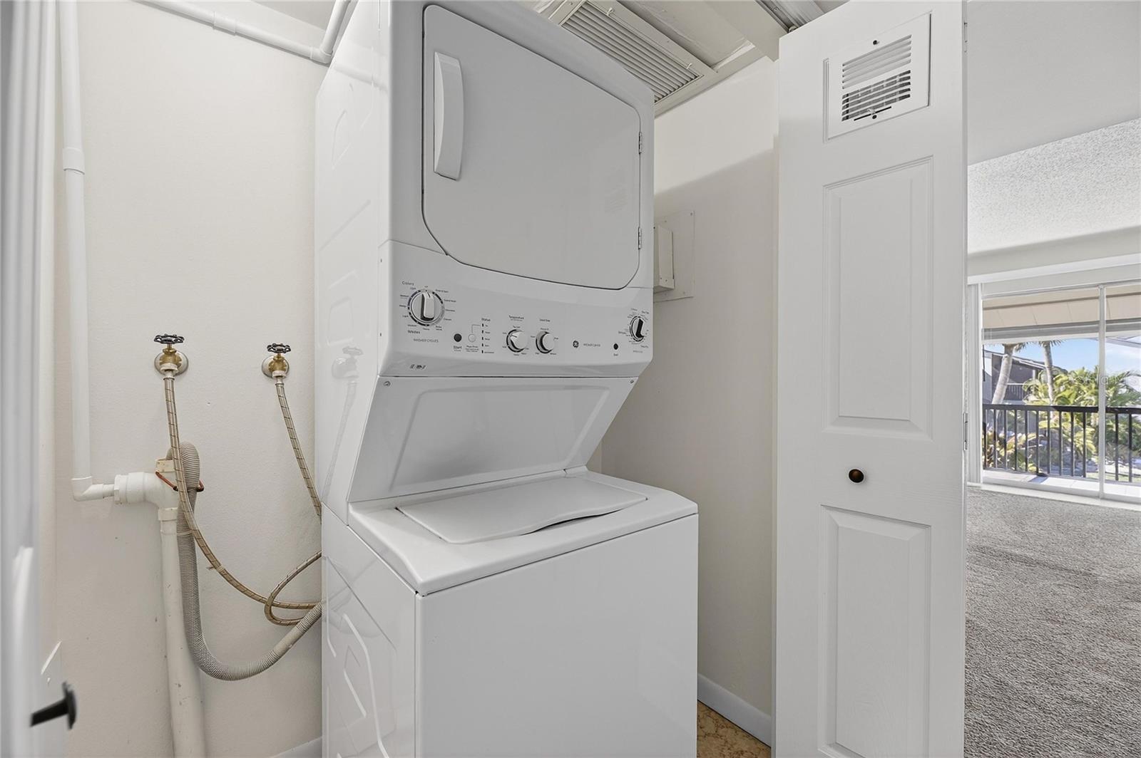 Listing photo id 41 for 1028 Apollo Beach Boulevard 23