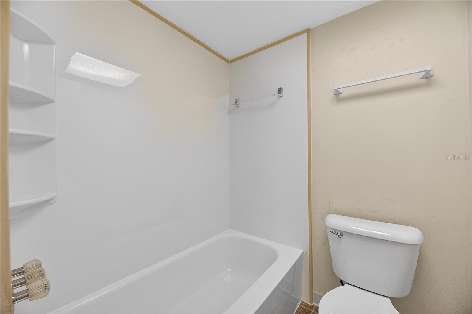 Listing photo id 48 for 1028 Apollo Beach Boulevard 23