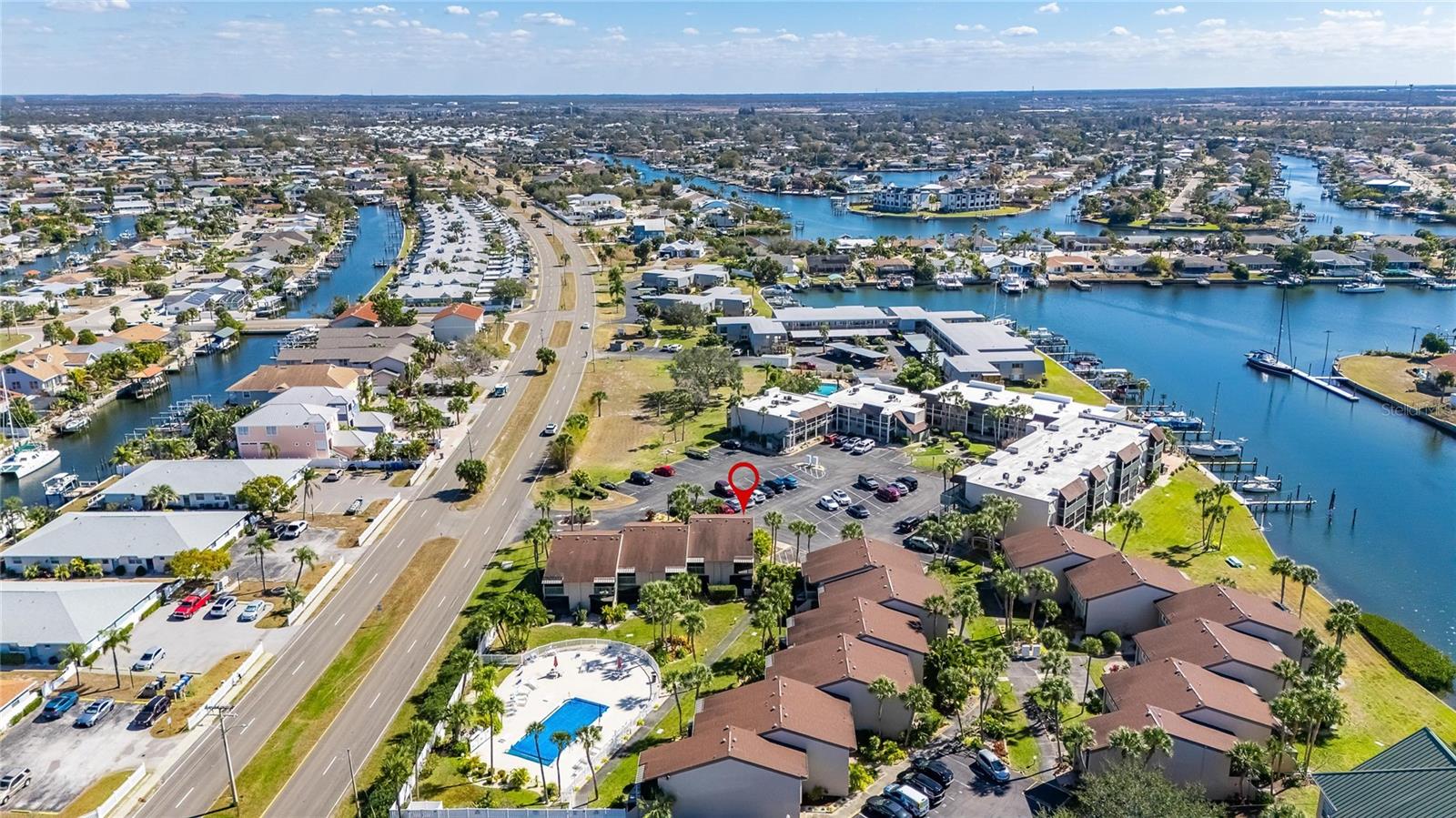 Listing photo id 71 for 1028 Apollo Beach Boulevard 23