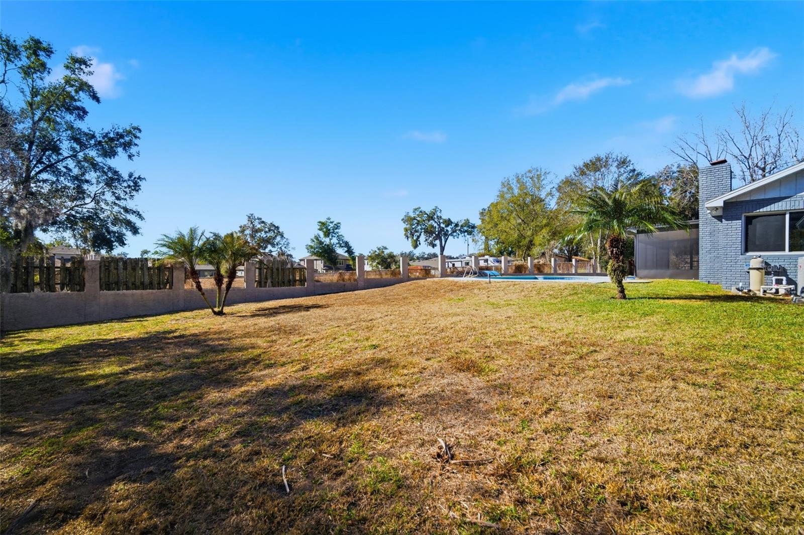 Listing photo id 70 for 2842 Springdell Circle