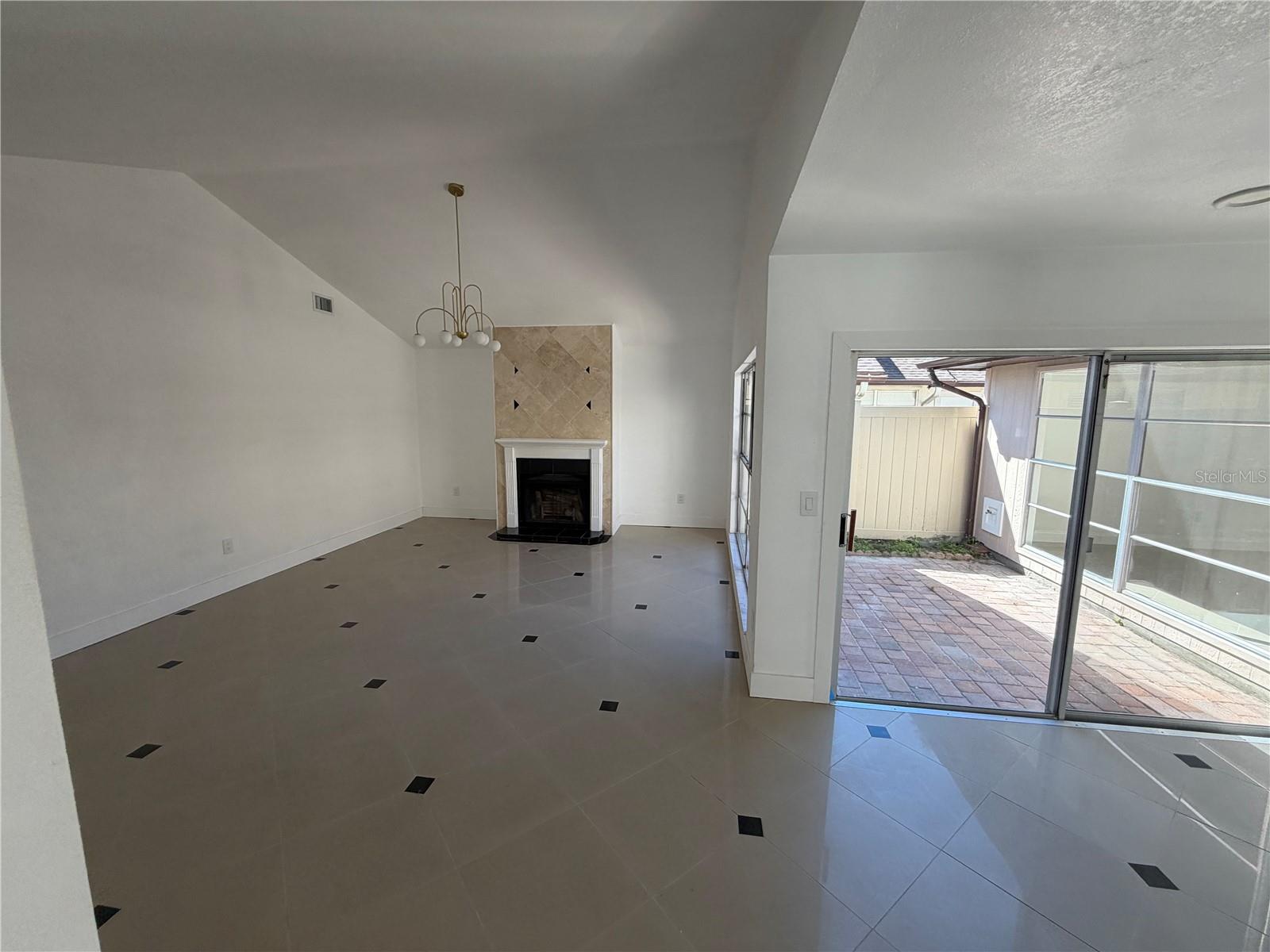 Image 13 of 37 For 7031 Drury Street