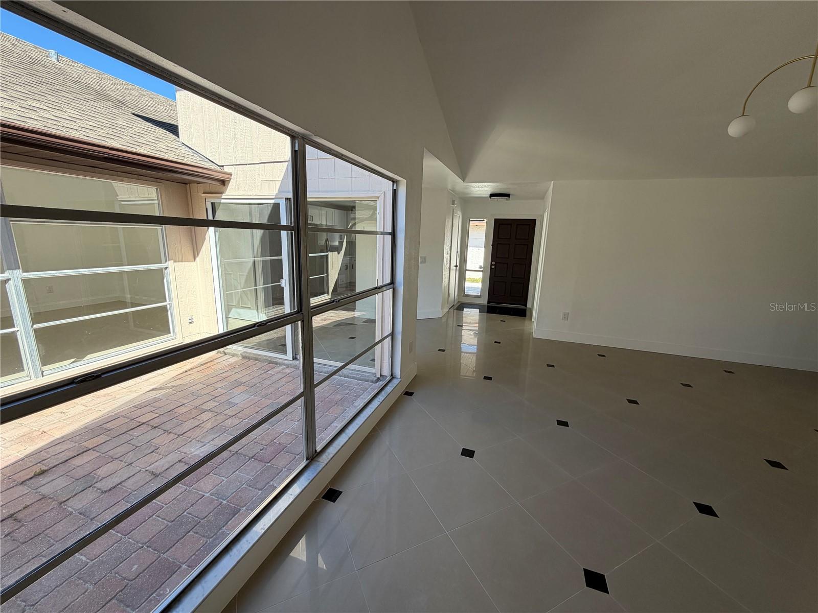 Image 4 of 37 For 7031 Drury Street