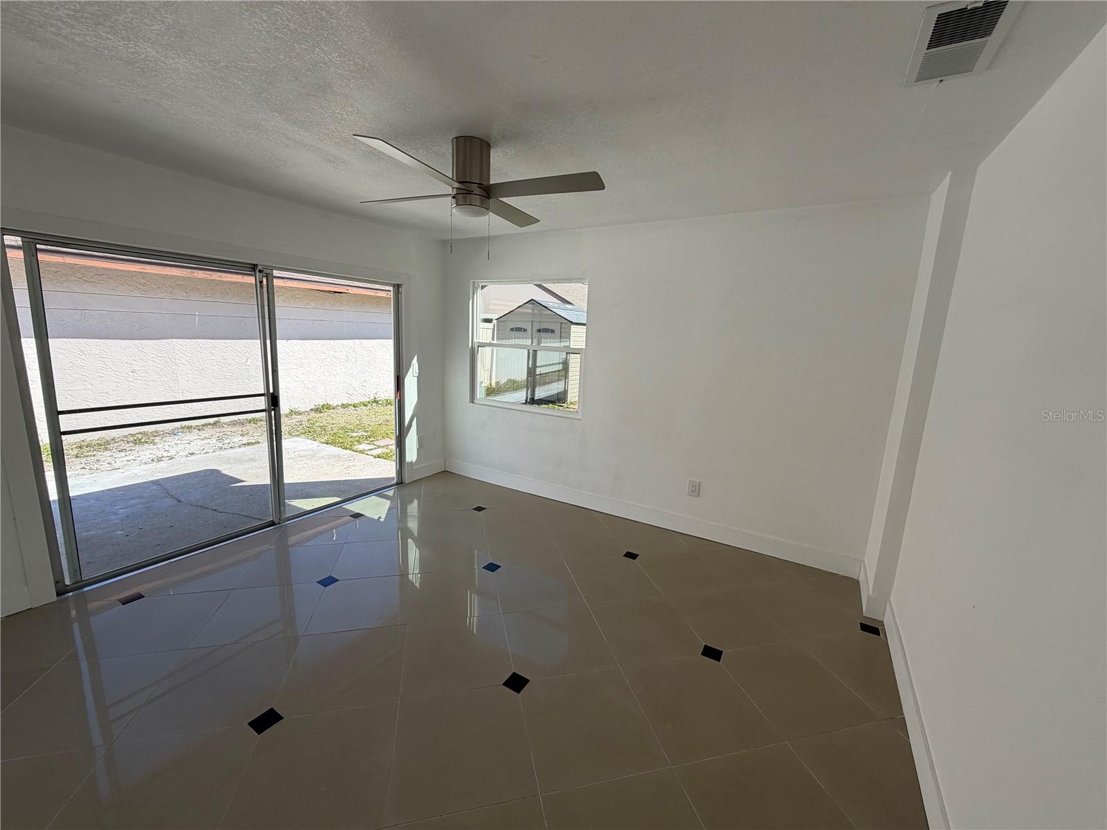 Image 6 of 37 For 7031 Drury Street