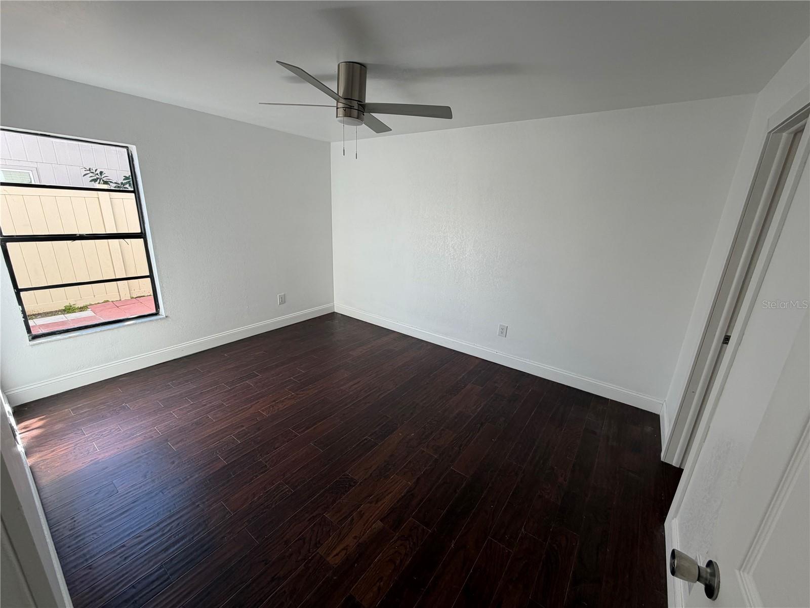 Image 8 of 37 For 7031 Drury Street