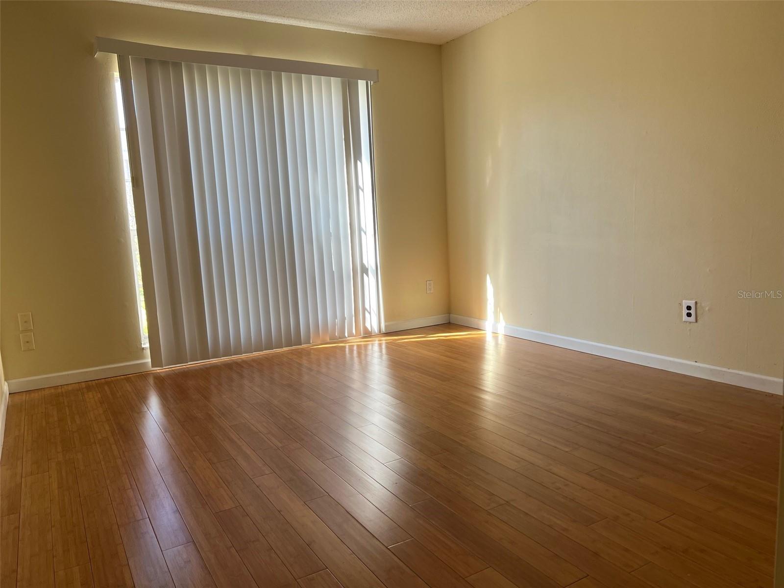 Listing photo id 5 for 2625 State Road 590  2514