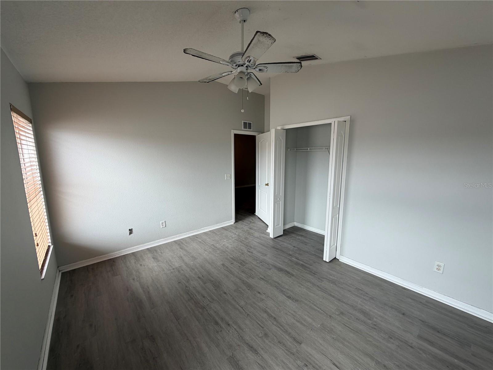 Listing photo id 9 for 8101 Water Tower Drive