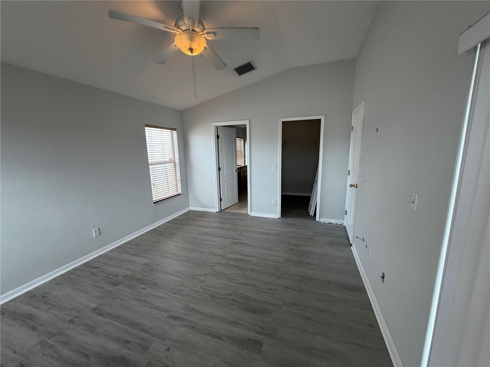 Listing photo id 6 for 8101 Water Tower Drive