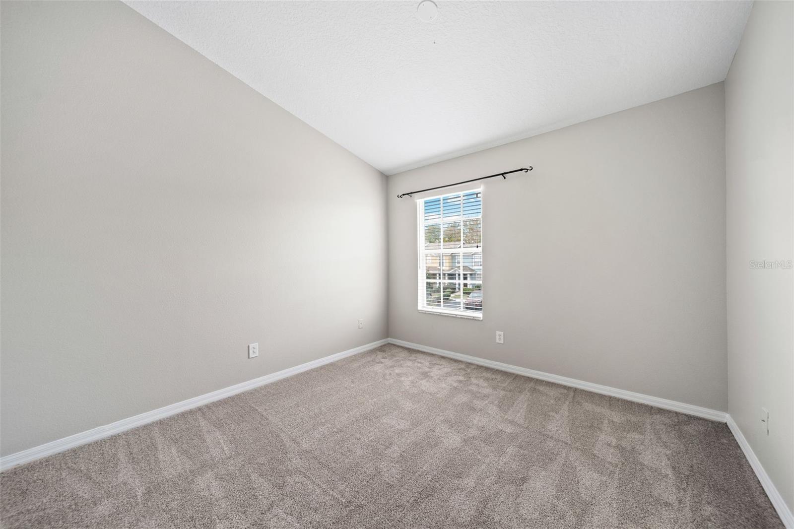 Image 16 of 24 For 3416 Red Rock Drive