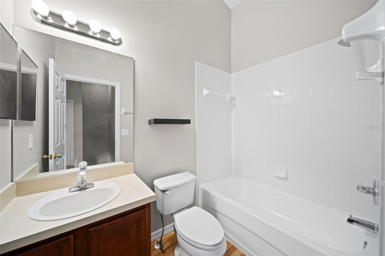 Image 19 of 24 For 3416 Red Rock Drive