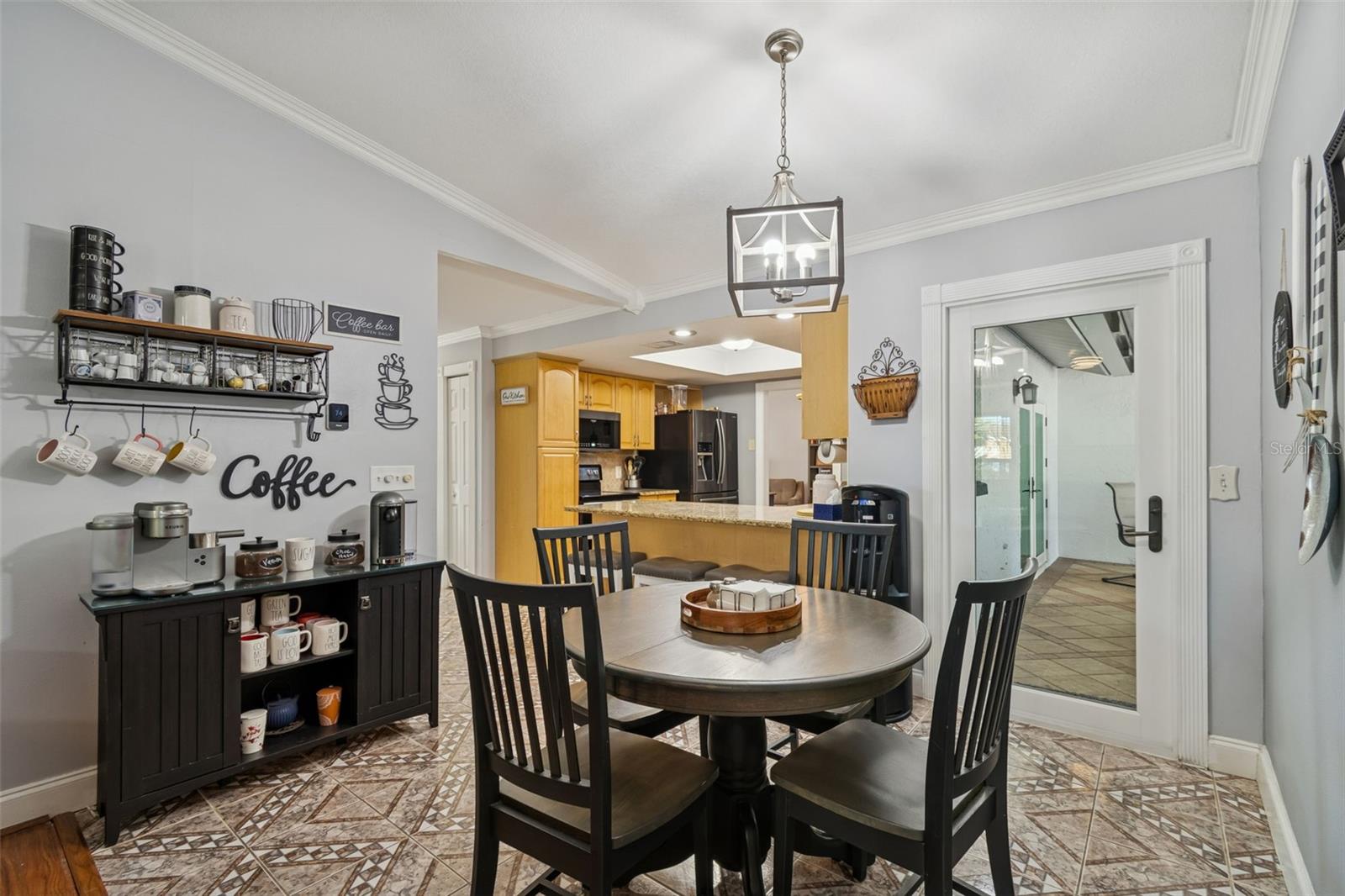 Image 12 of 72 For 1147 Ridgecrest Court