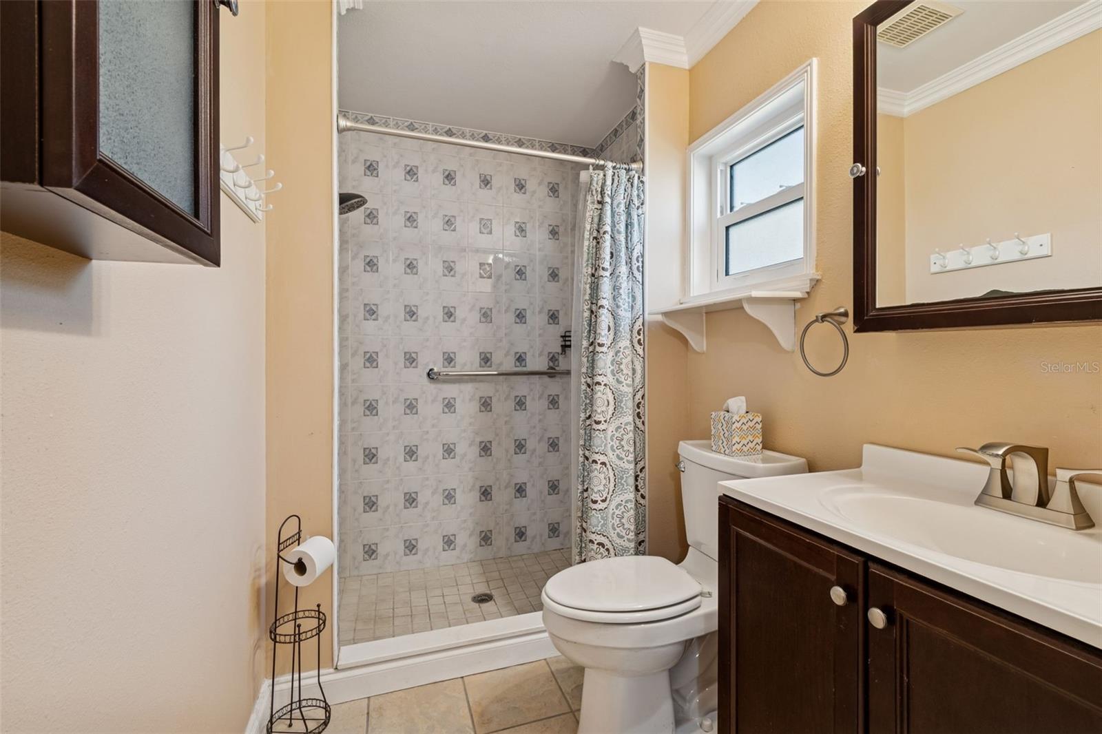 Image 48 of 72 For 1147 Ridgecrest Court