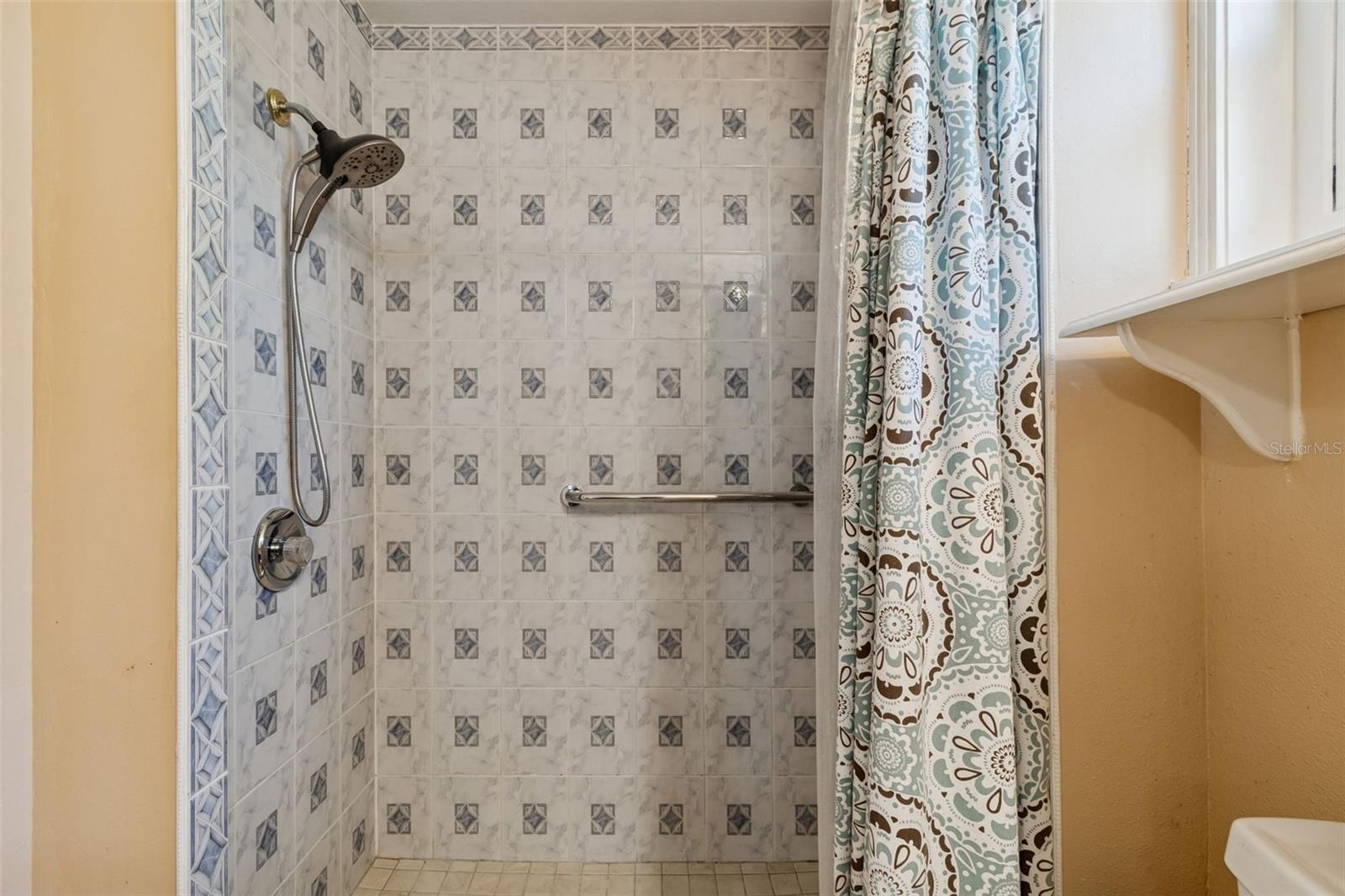 Image 49 of 72 For 1147 Ridgecrest Court