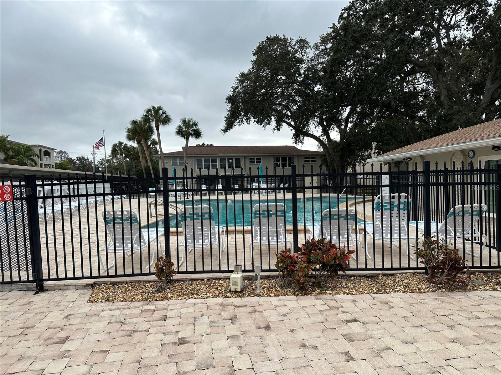 Image 17 of 36 For 821 Patricia Avenue 106