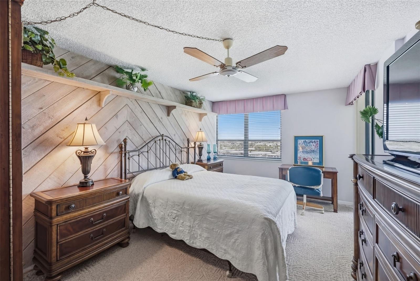 Image 16 of 67 For 9415 Blind Pass Road 702