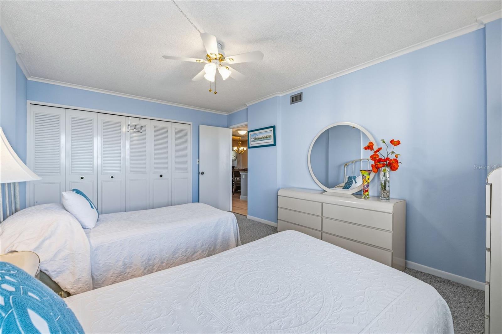 Image 21 of 67 For 9415 Blind Pass Road 702