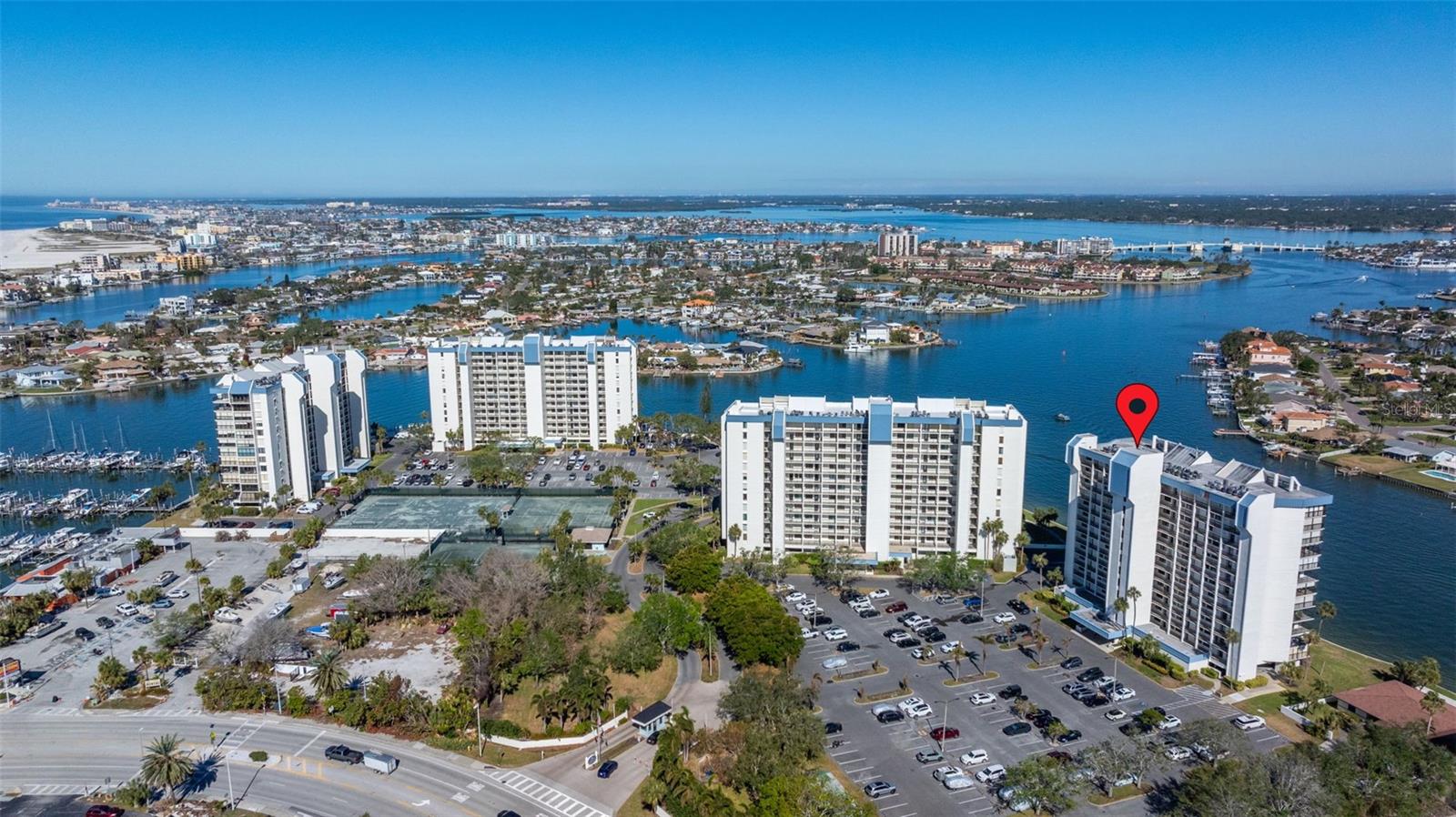 Image 30 of 67 For 9415 Blind Pass Road 702