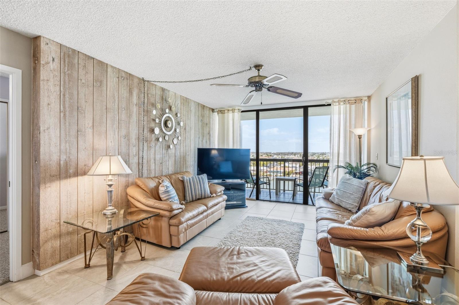 Image 4 of 67 For 9415 Blind Pass Road 702