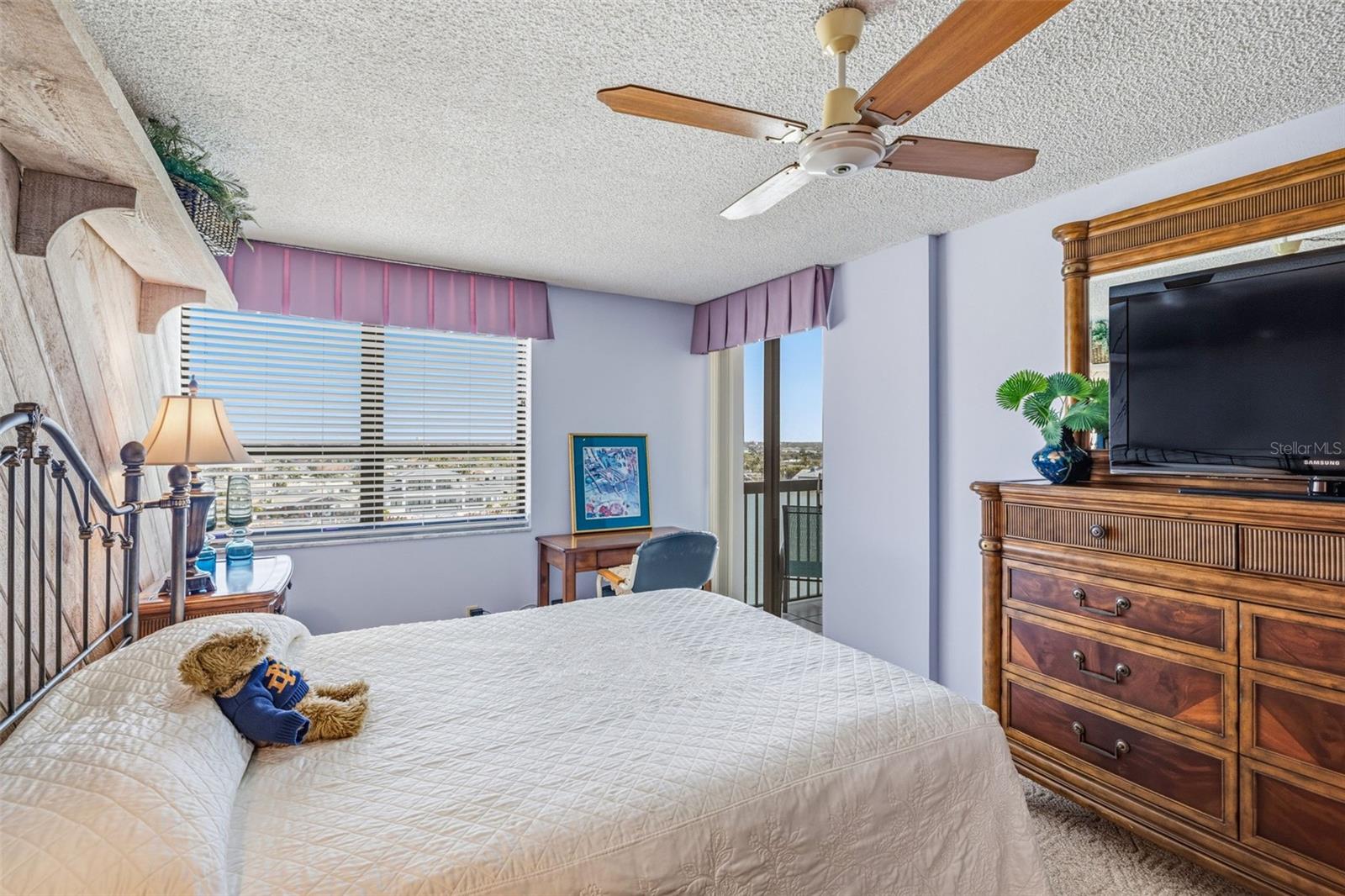 Image 5 of 67 For 9415 Blind Pass Road 702