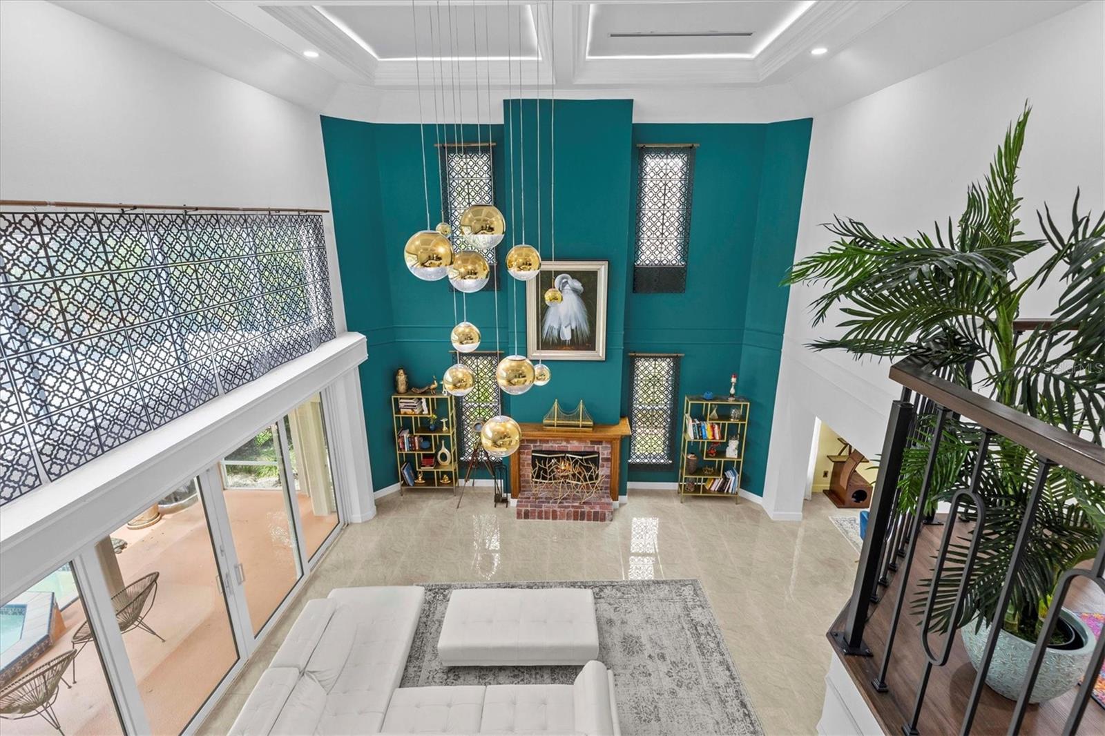 Listing photo id 25 for 5914 La Rosa Lane