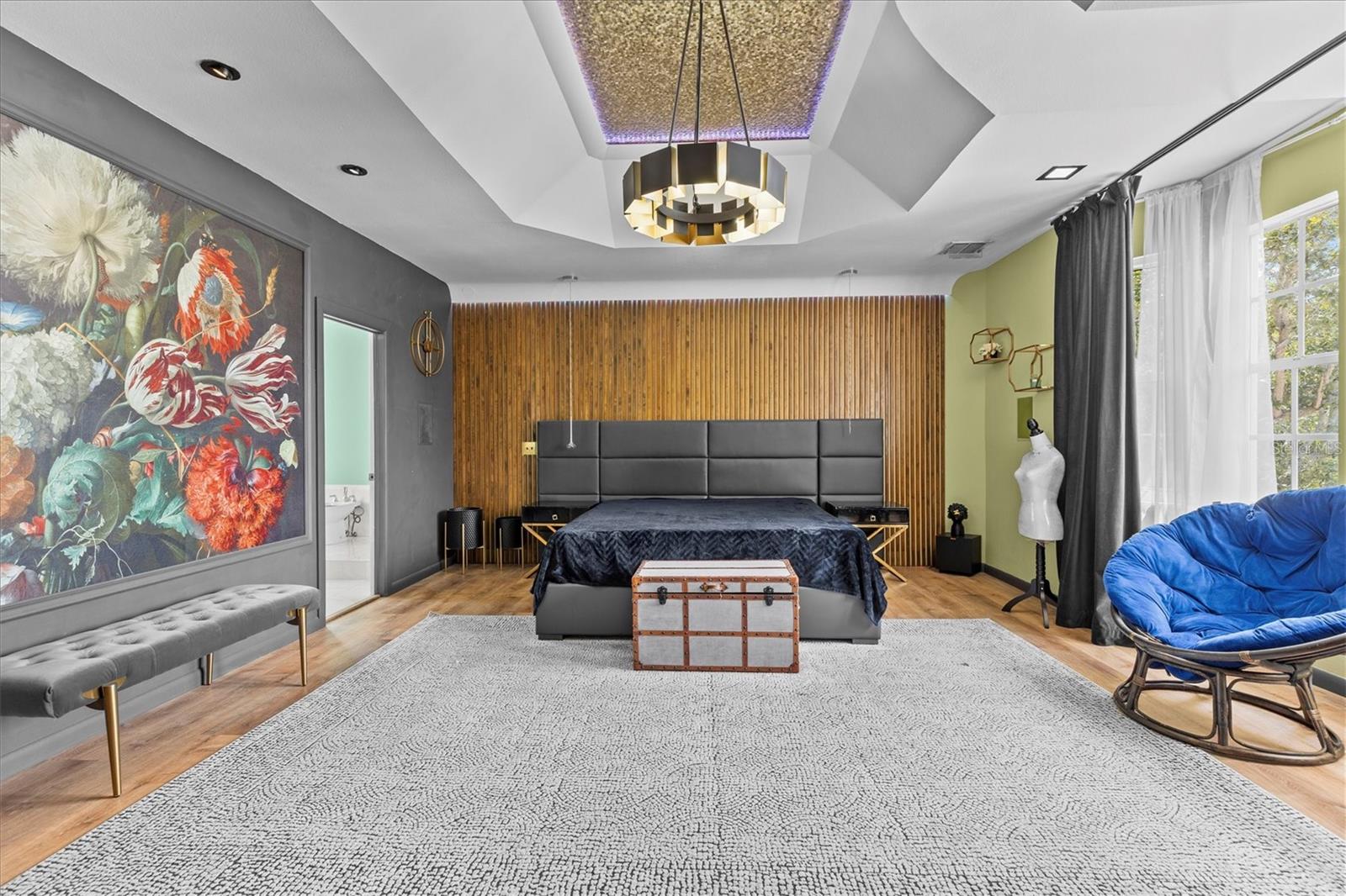 Listing photo id 29 for 5914 La Rosa Lane