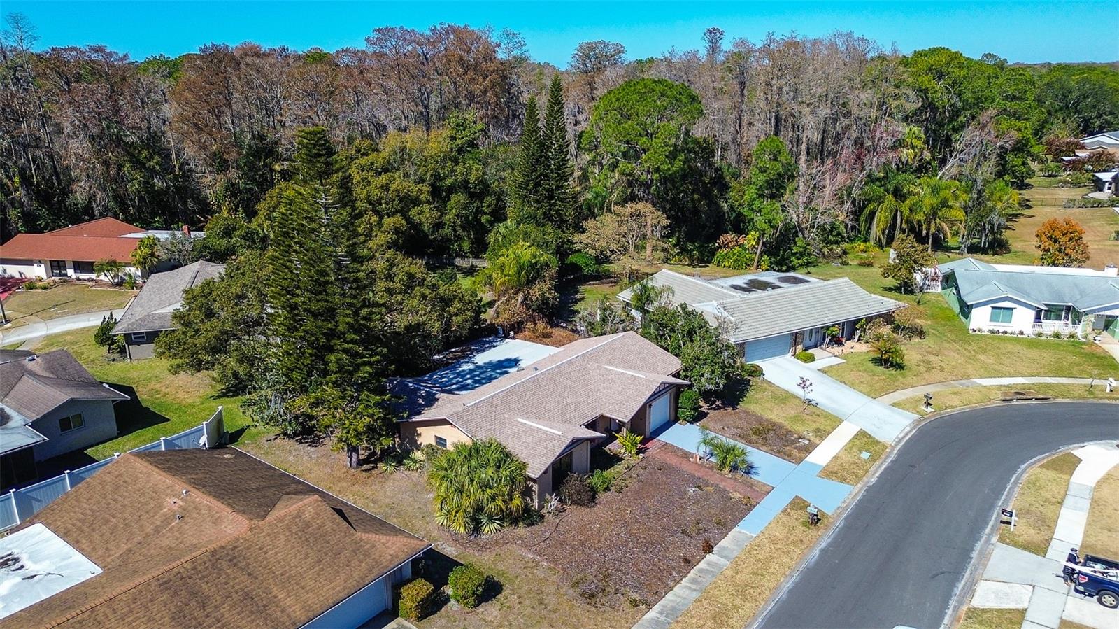 Image 23 of 27 For 808 Helmsman Way