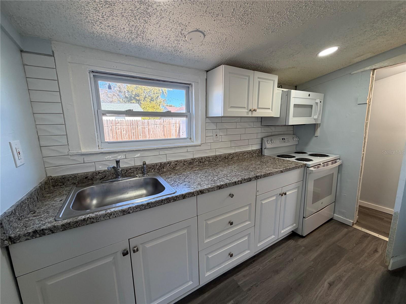 Image 6 of 14 For 5475 42nd Street N 2