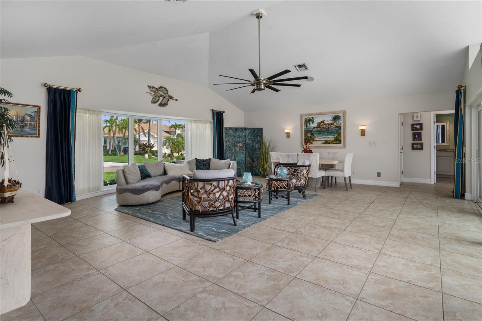 Image 12 of 59 For 4928 61st Avenue S