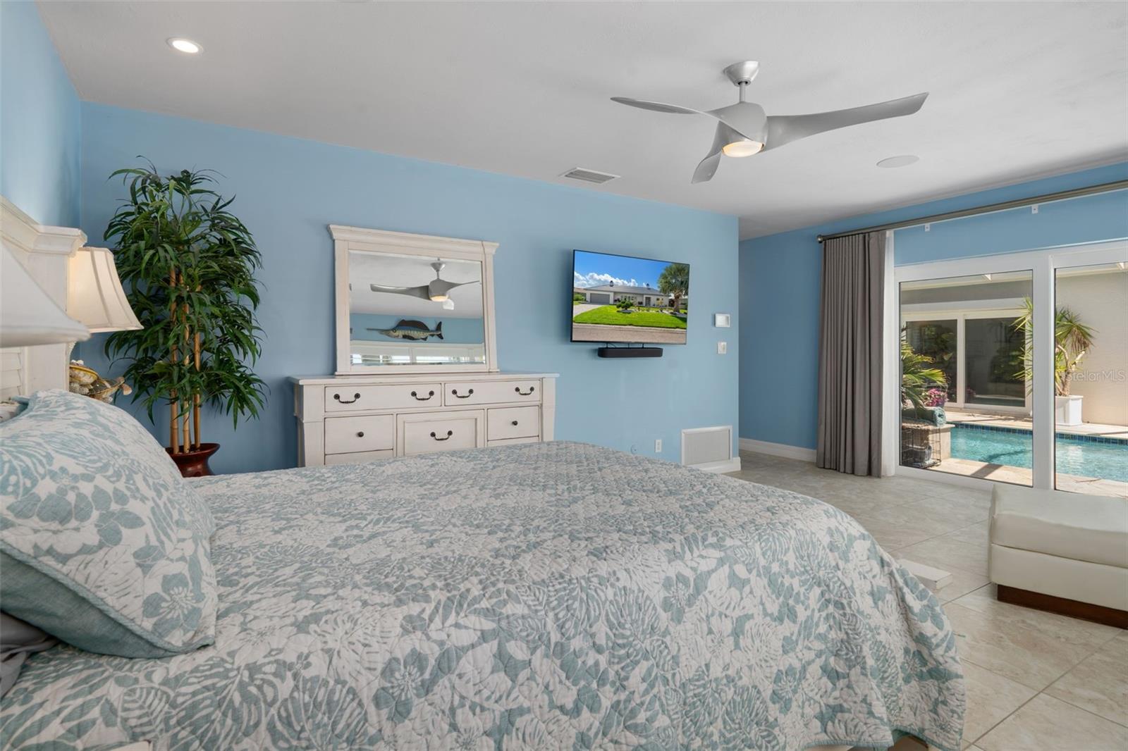 Image 27 of 59 For 4928 61st Avenue S