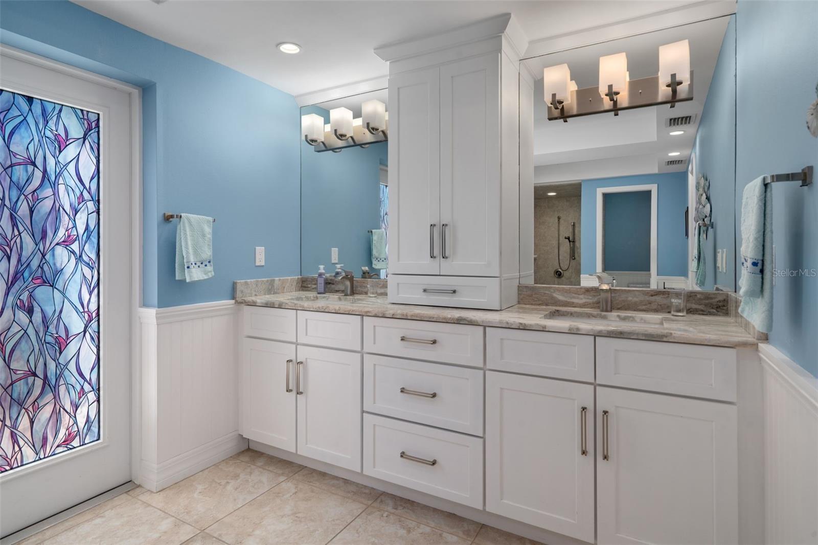 Image 30 of 59 For 4928 61st Avenue S