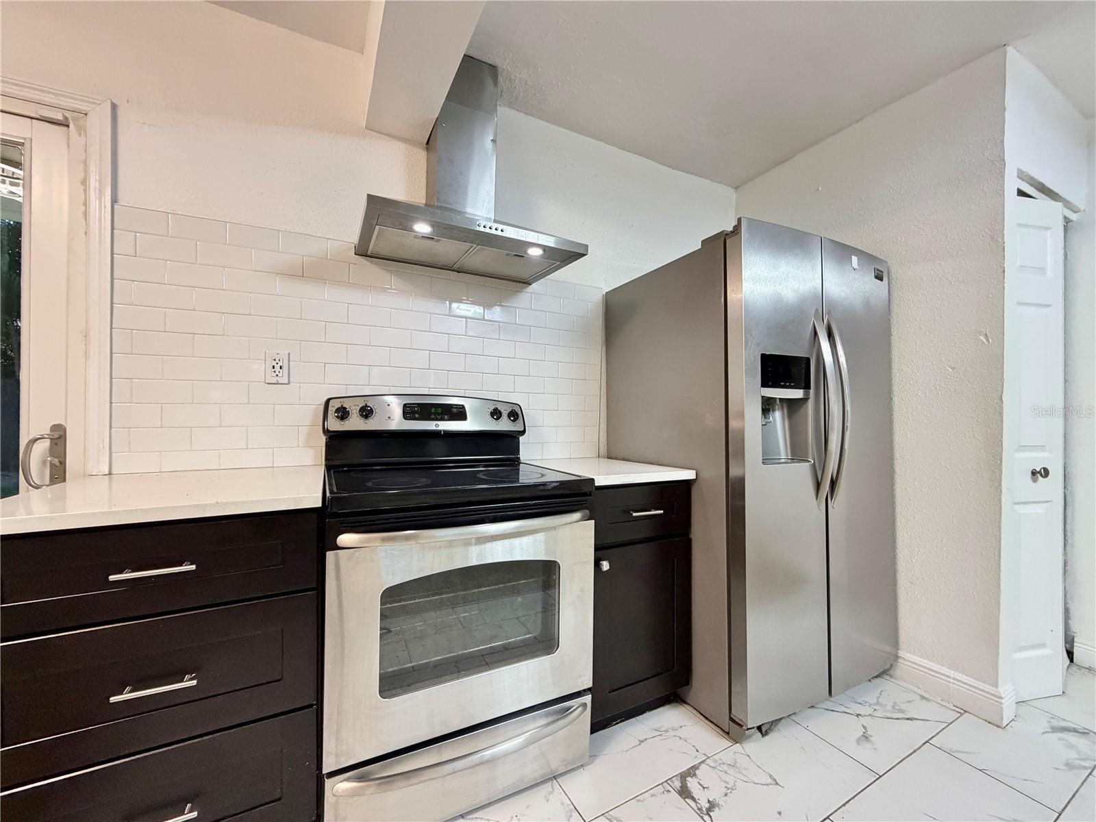 Image 9 of 28 For 844 35th Avenue S