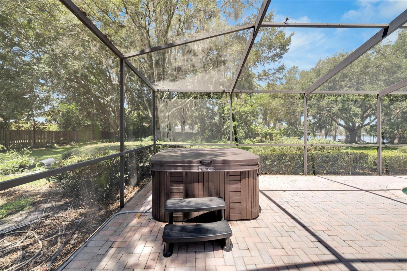 Image 10 of 67 For 18006 Clear Lake Dr