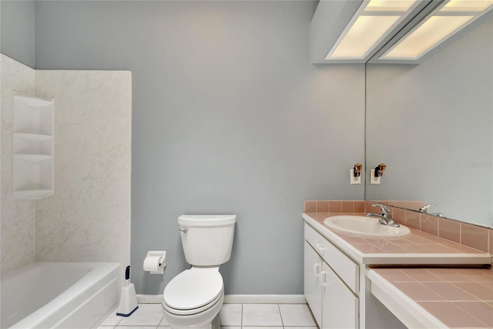 Image 46 of 67 For 18006 Clear Lake Dr