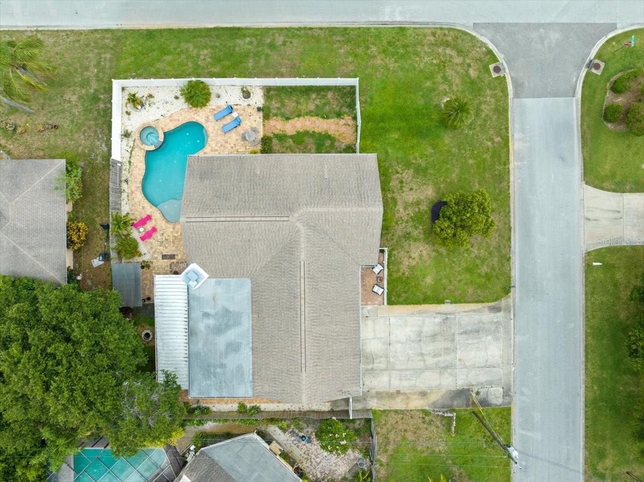 Image 8 of 52 For 1560 Bel Keene Drive