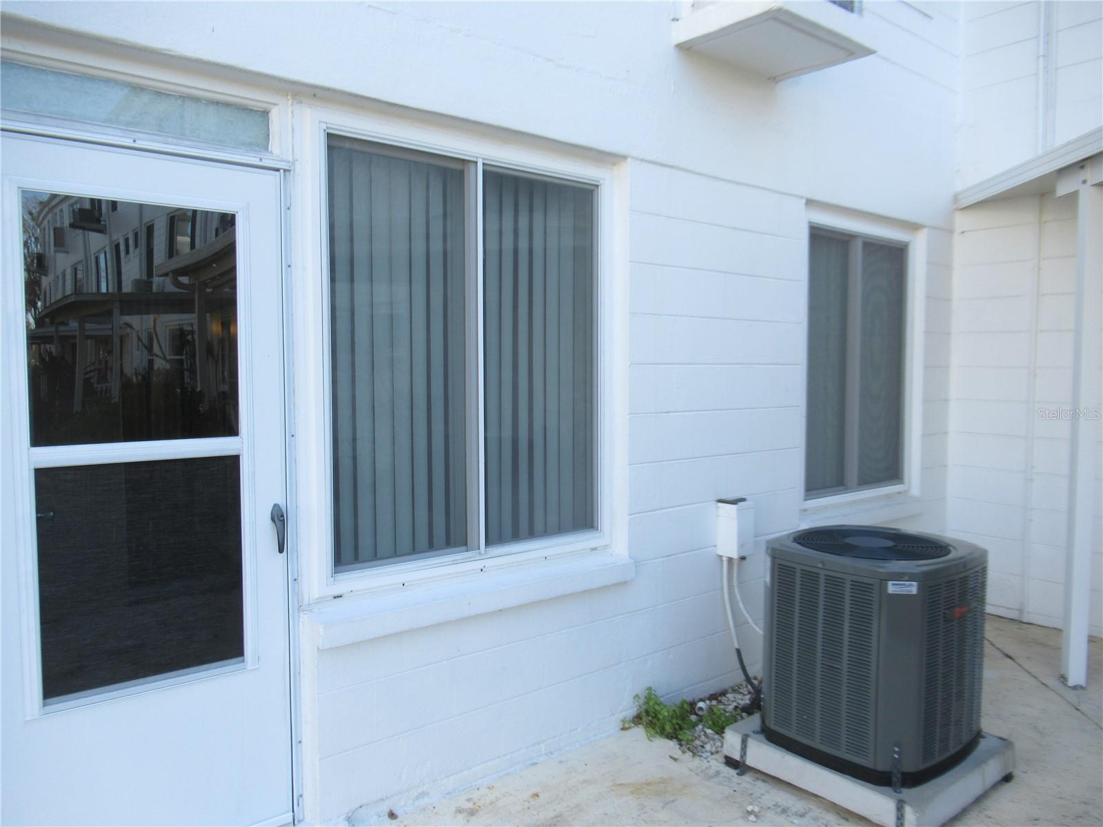 Image 20 of 23 For 2429 Ecuadorian Way 15