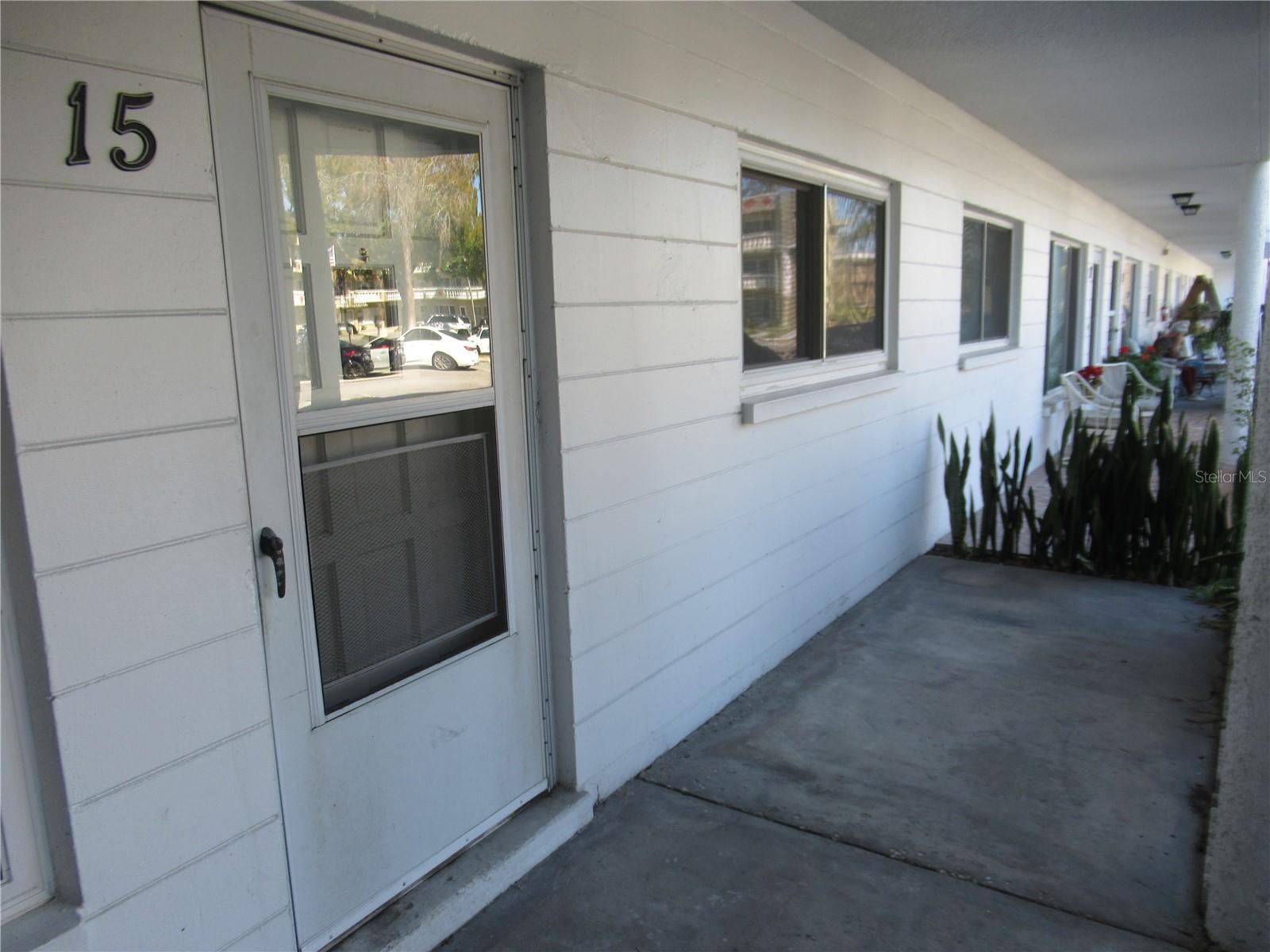 Image 4 of 23 For 2429 Ecuadorian Way 15