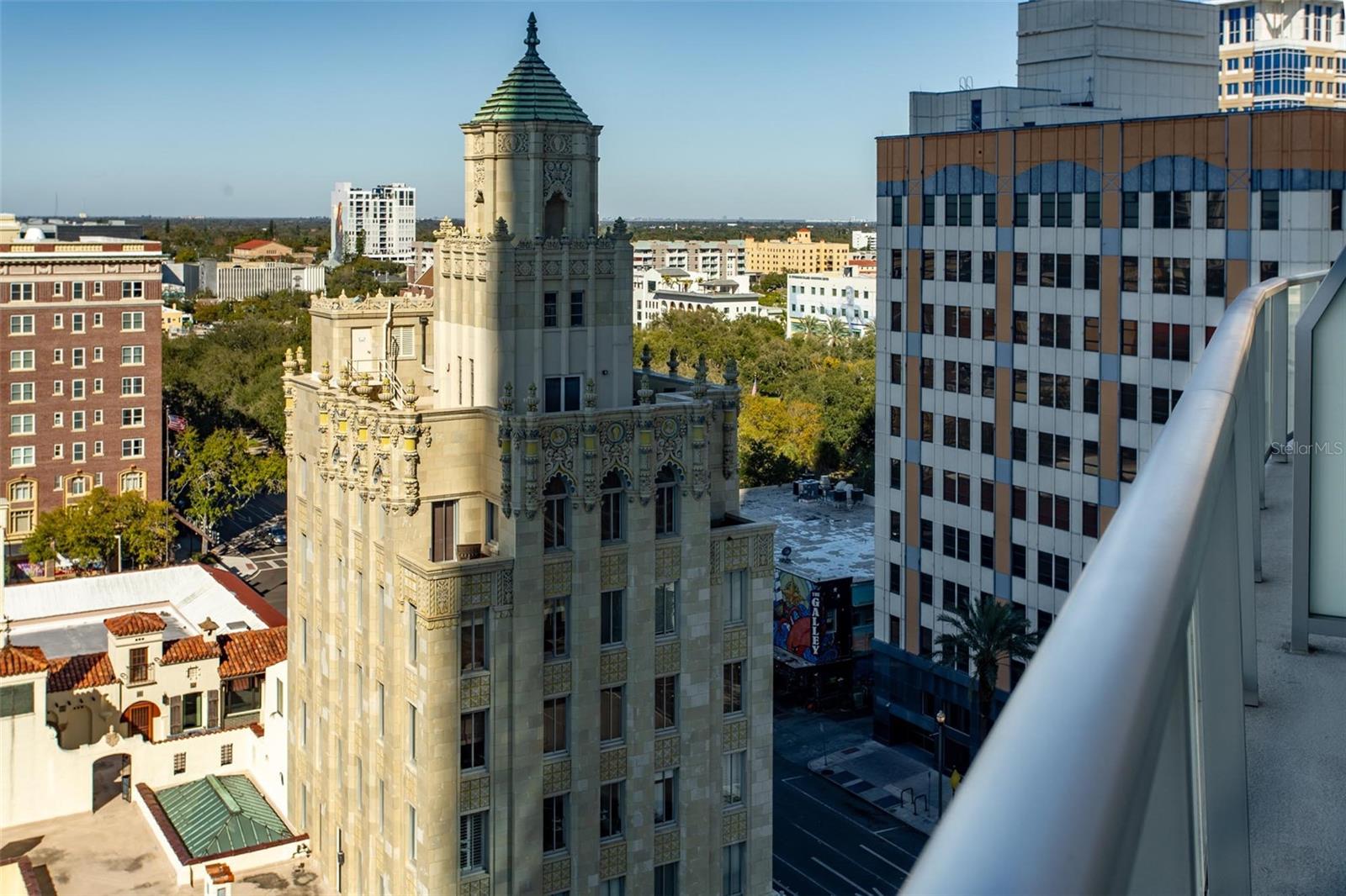 Image 15 of 37 For 400 Central Avenue 1008