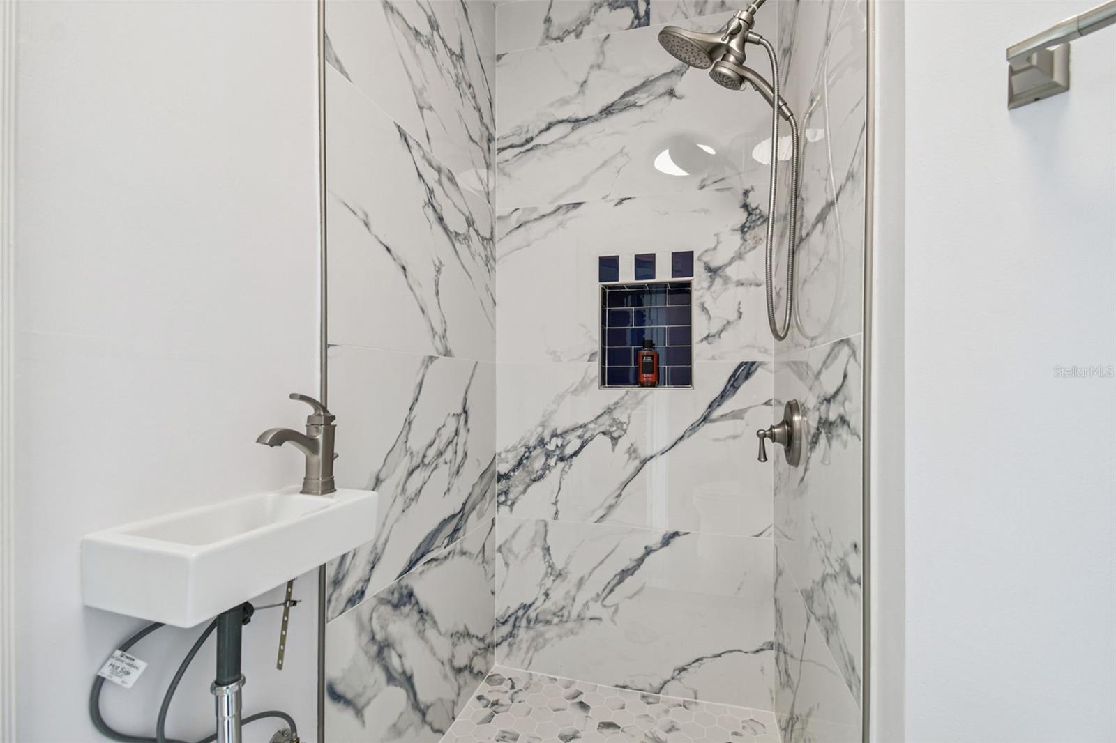 Image 37 of 42 For 3020 Kensington Trace