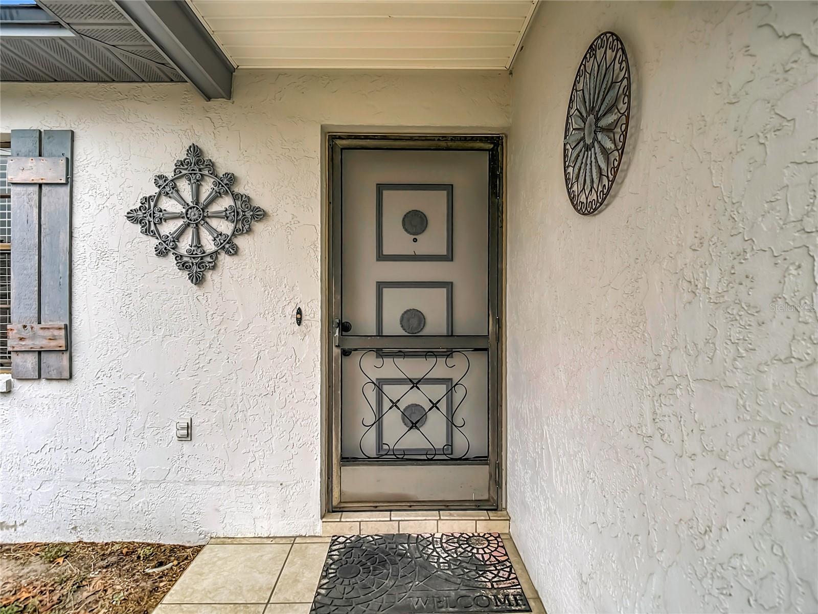 Image 3 of 32 For 12823 Linden Drive