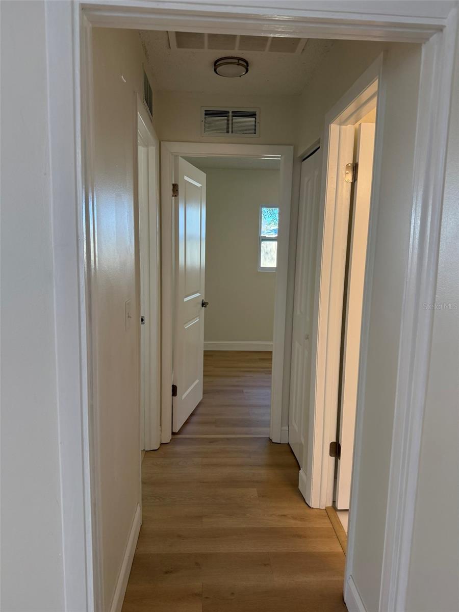 Image 16 of 45 For 8957 109th Terrace