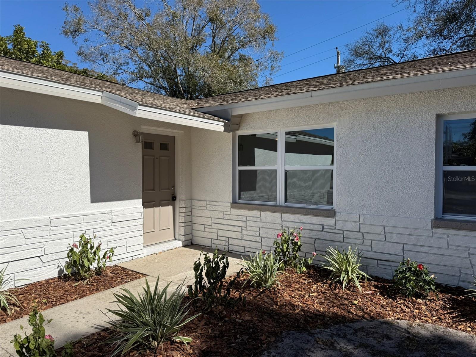 Image 4 of 45 For 8957 109th Terrace