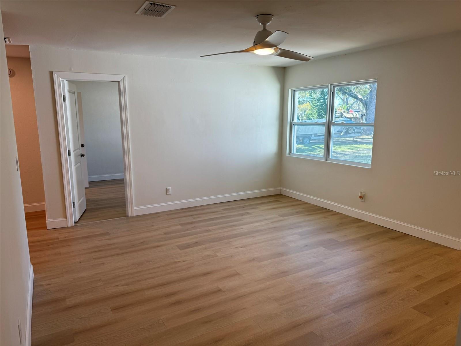 Image 7 of 45 For 8957 109th Terrace