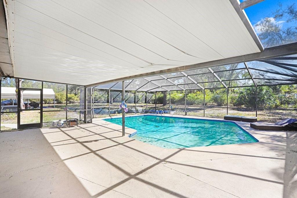 Image 22 of 43 For 17308 Tobacco Road