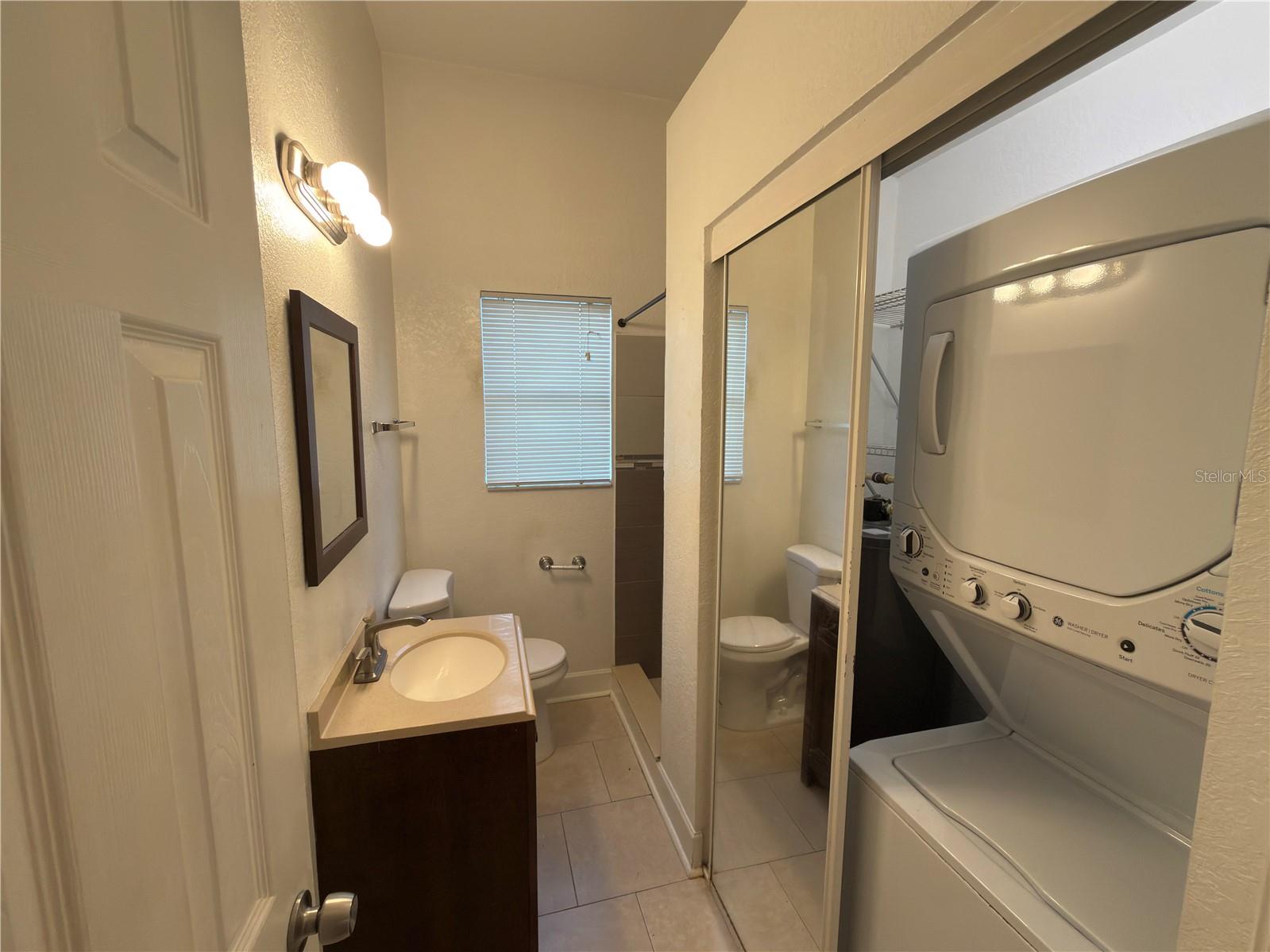 Image 16 of 20 For 2528 Saint John Street