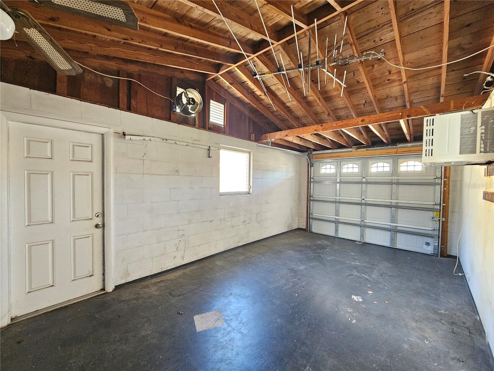 Image 17 of 21 For 4519 Pirate Place