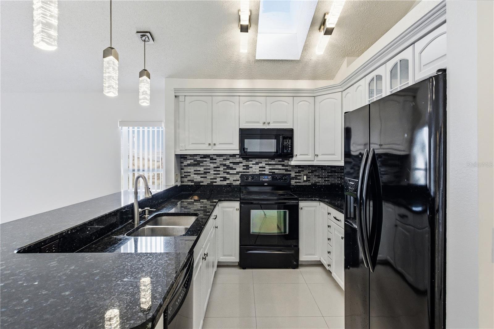 Image 15 of 67 For 13506 Fawn Ridge Boulevard