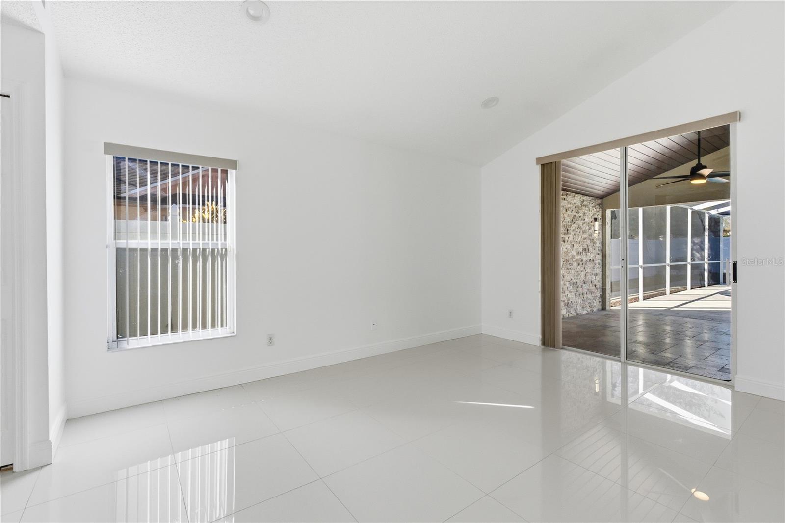 Image 23 of 67 For 13506 Fawn Ridge Boulevard