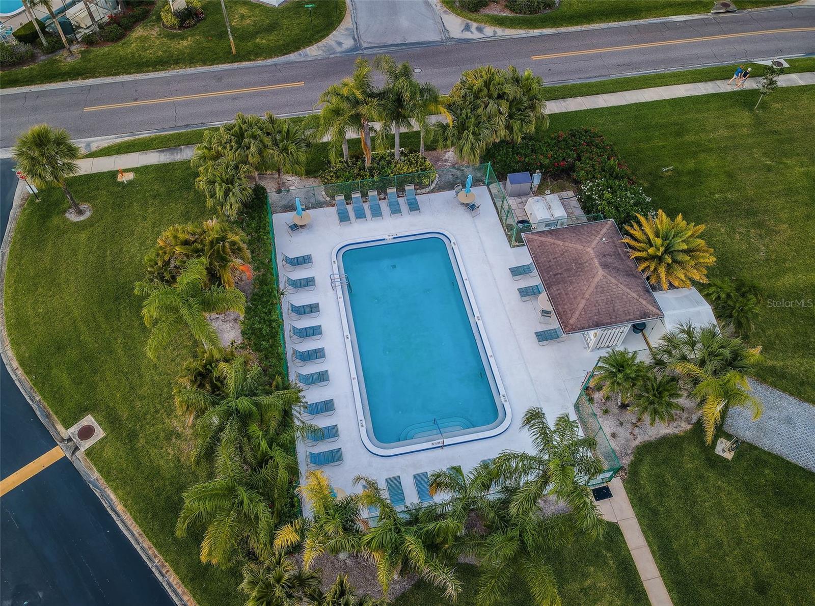 Image 30 of 34 For 103 Lakeview Place