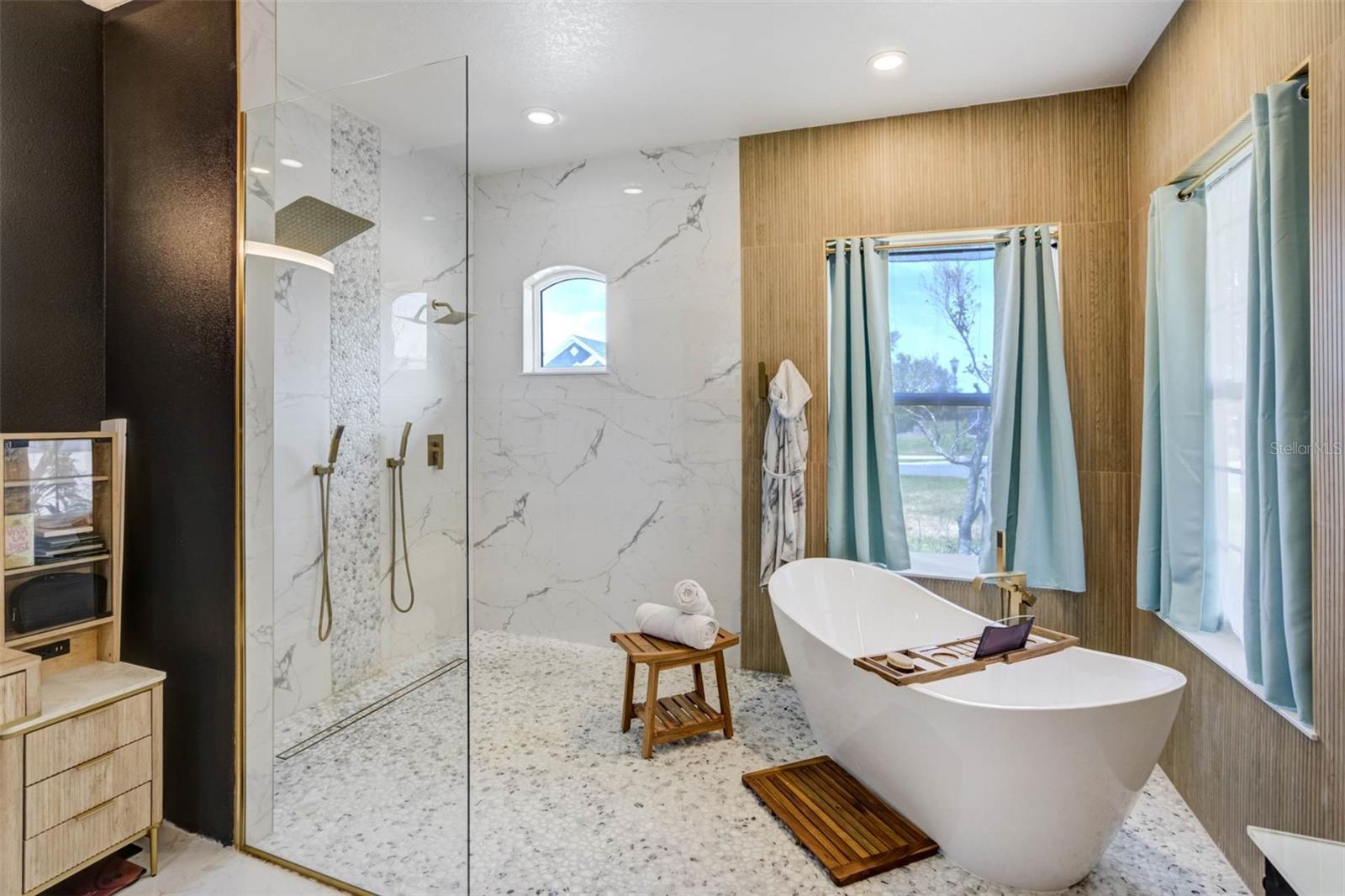 Image 16 of 22 For 655 Whisper Woods Drive