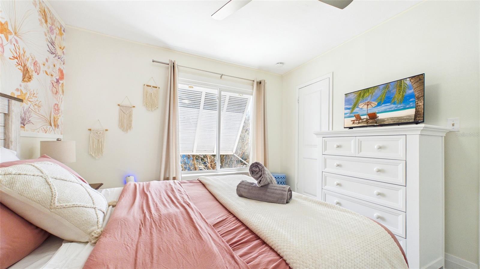 Image 33 of 46 For 3675 41st Way S K